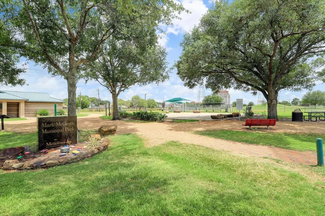 $365,000 | 11726 Dorrance Lane, Meadows Place, TX 77477