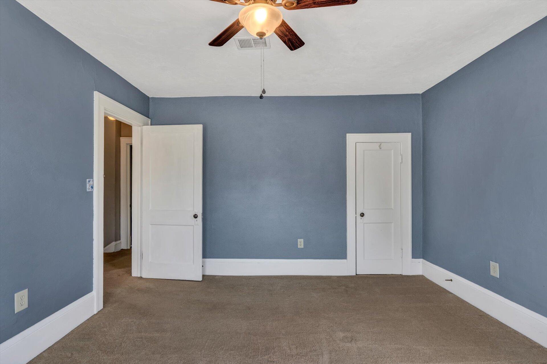 2516 Spring Road Southwest Roanoke, VA 24015 - Photo 20 of 30 21-060120230177