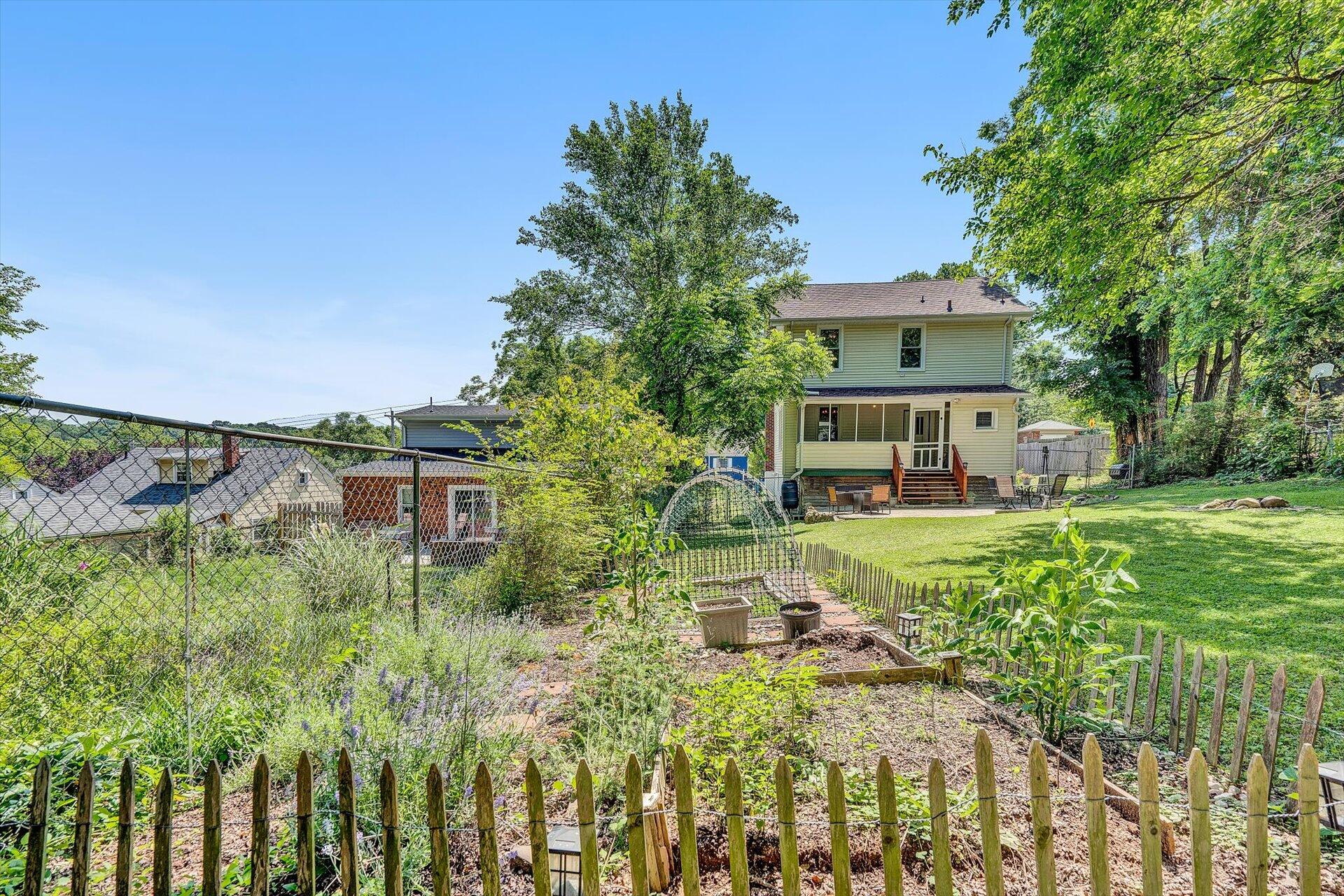 2516 Spring Road Southwest Roanoke, VA 24015 - Photo 28 of 30 30-060120230154