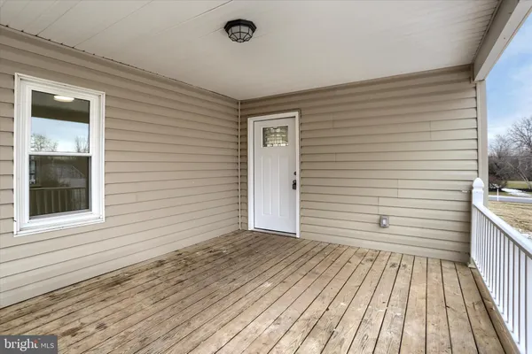 $283,900 | 38 Stanley Drive, New Oxford, PA 17350