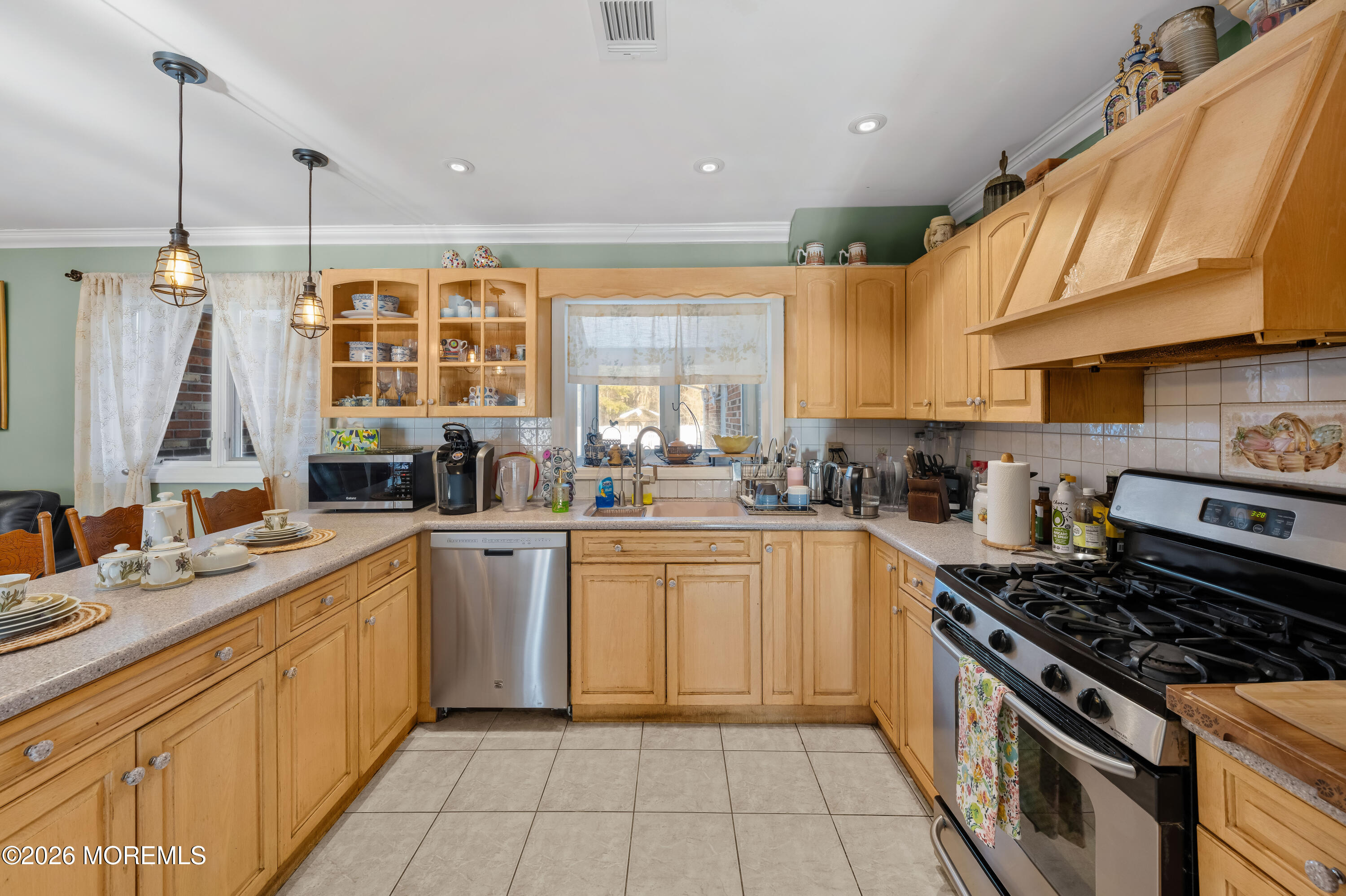 34 Brookside Avenue Old Bridge, NJ 08857 - Photo 20 of 71 34 Brookside Ave Old Bridge - Interiors-