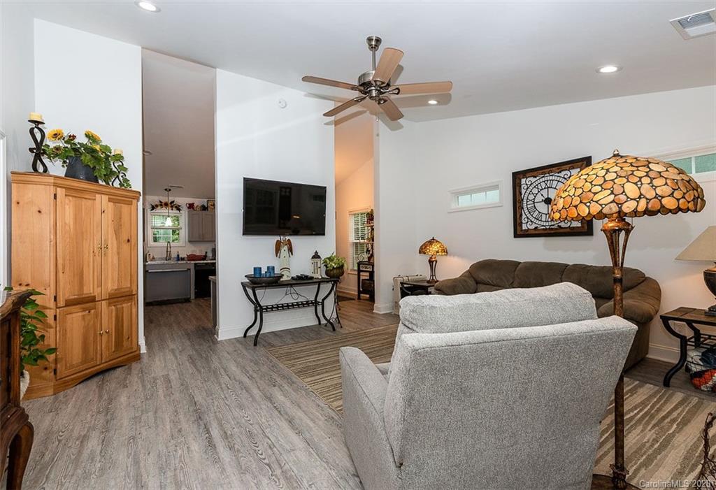 4472 R R L Lane Midland, NC 28107 - Photo 10 of 45 Gallery Image 10