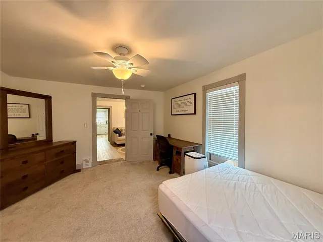 $284,900 | 221 North Walnut Street, Perryville, MO 63775