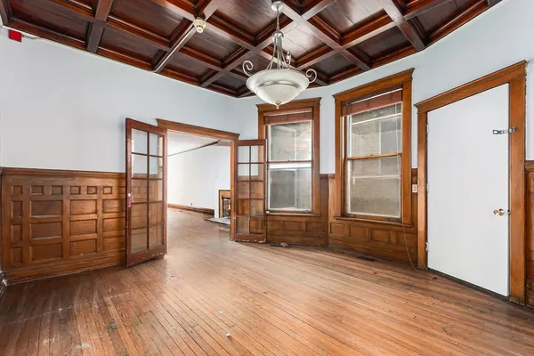 $799,000 | 5114 South Dorchester Avenue, Chicago, IL 60615