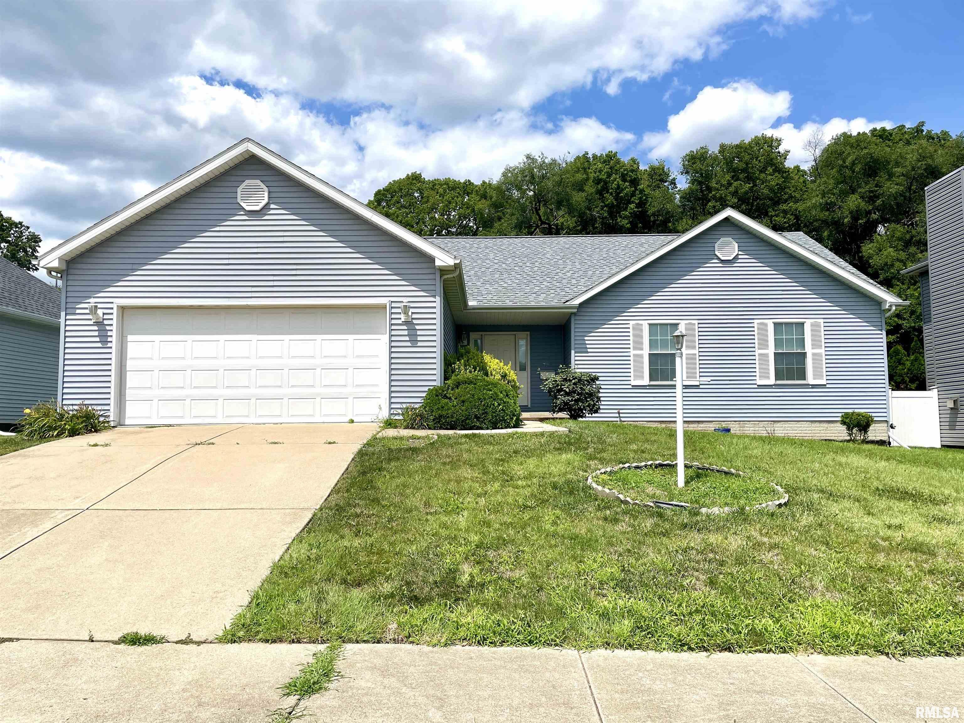 725 West Spring Holw Ln  