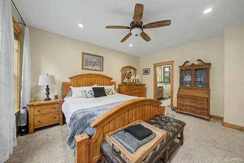 $1,225,000 | 1520 Cherry Hills Circle, South Lake Tahoe, CA 96150
