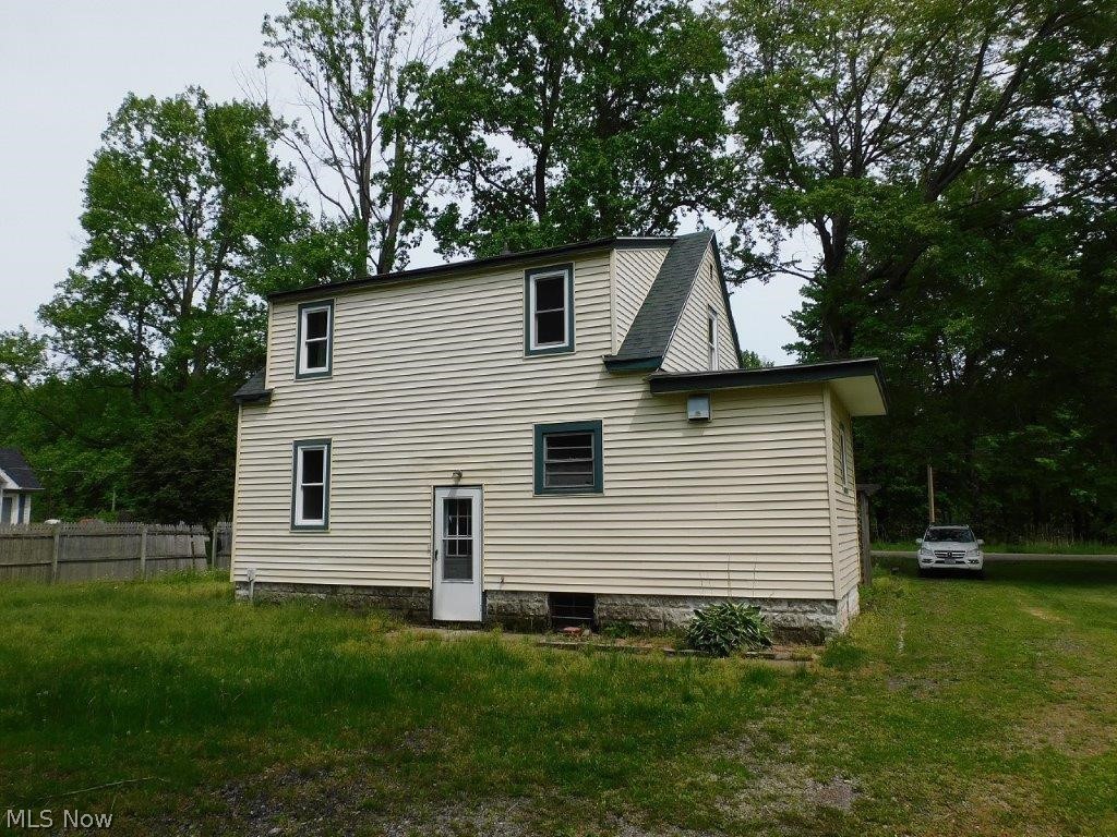 4042 North Bend Road Ashtabula, OH 44004 - Photo 2 of 16 Gallery Image 2