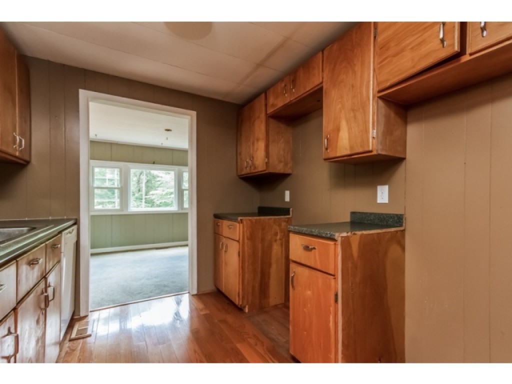 131 Griffin Road Deerfield, NH 03037 - Photo 19 of 20