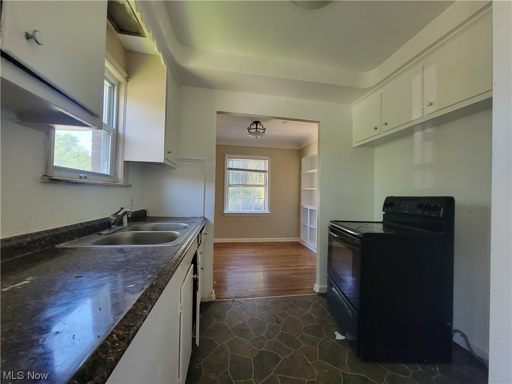 4106 Bayard Road Cleveland, OH 44121 - Photo 6 of 9