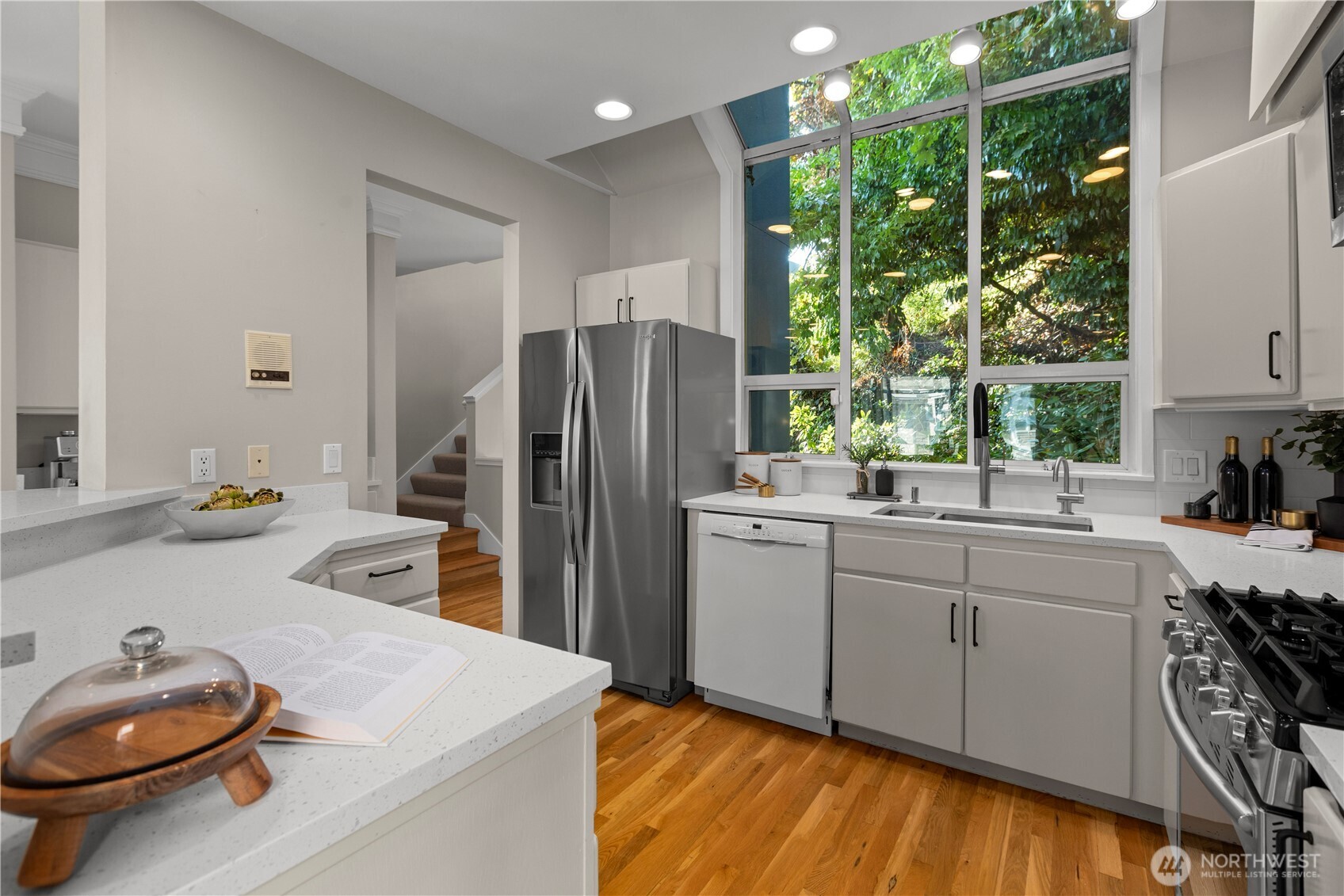 3513 South Leschi Place Seattle, WA 98144 - Photo 20 of 40