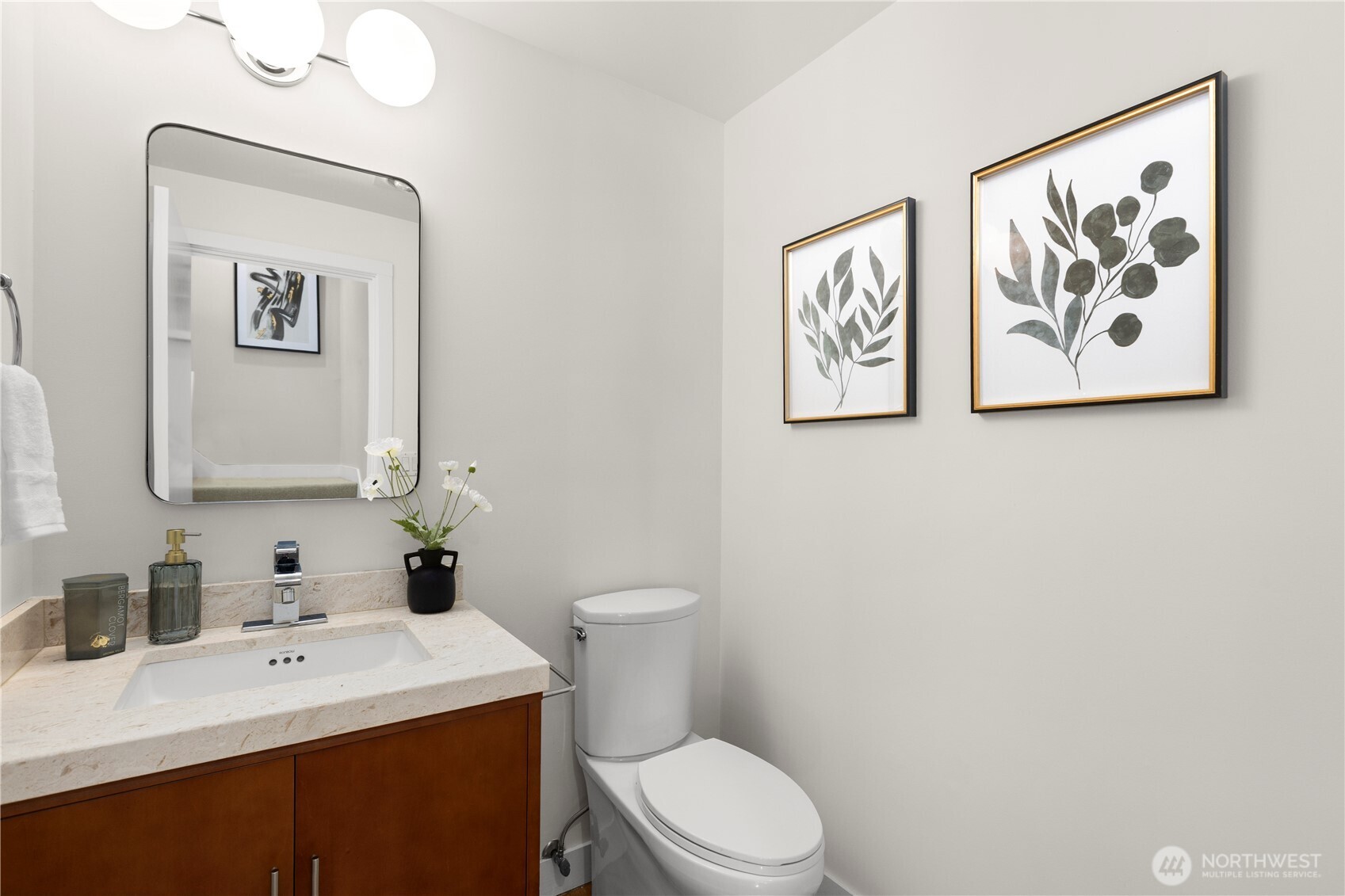 3513 South Leschi Place Seattle, WA 98144 - Photo 23 of 40