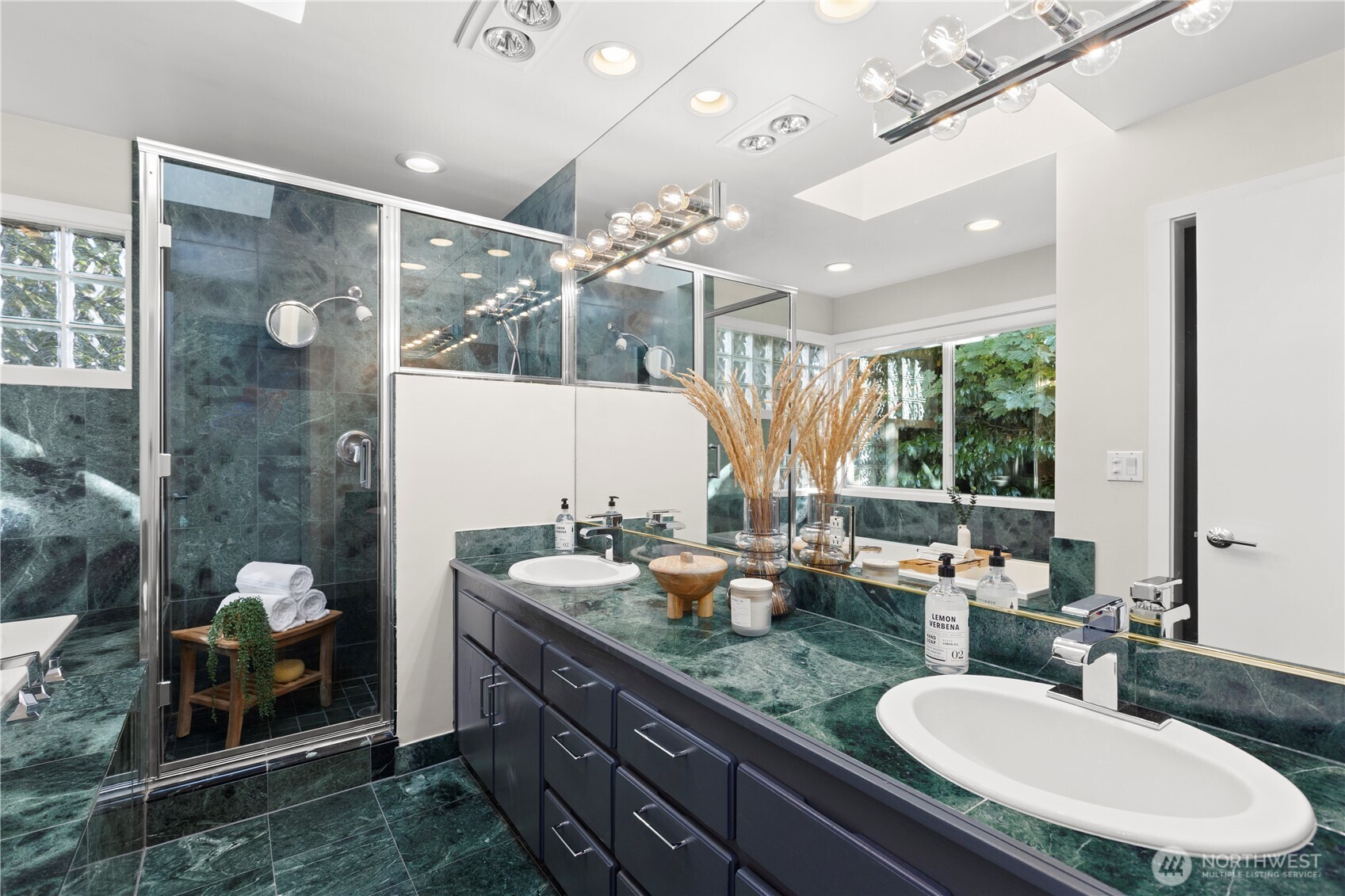 3513 South Leschi Place Seattle, WA 98144 - Photo 30 of 40