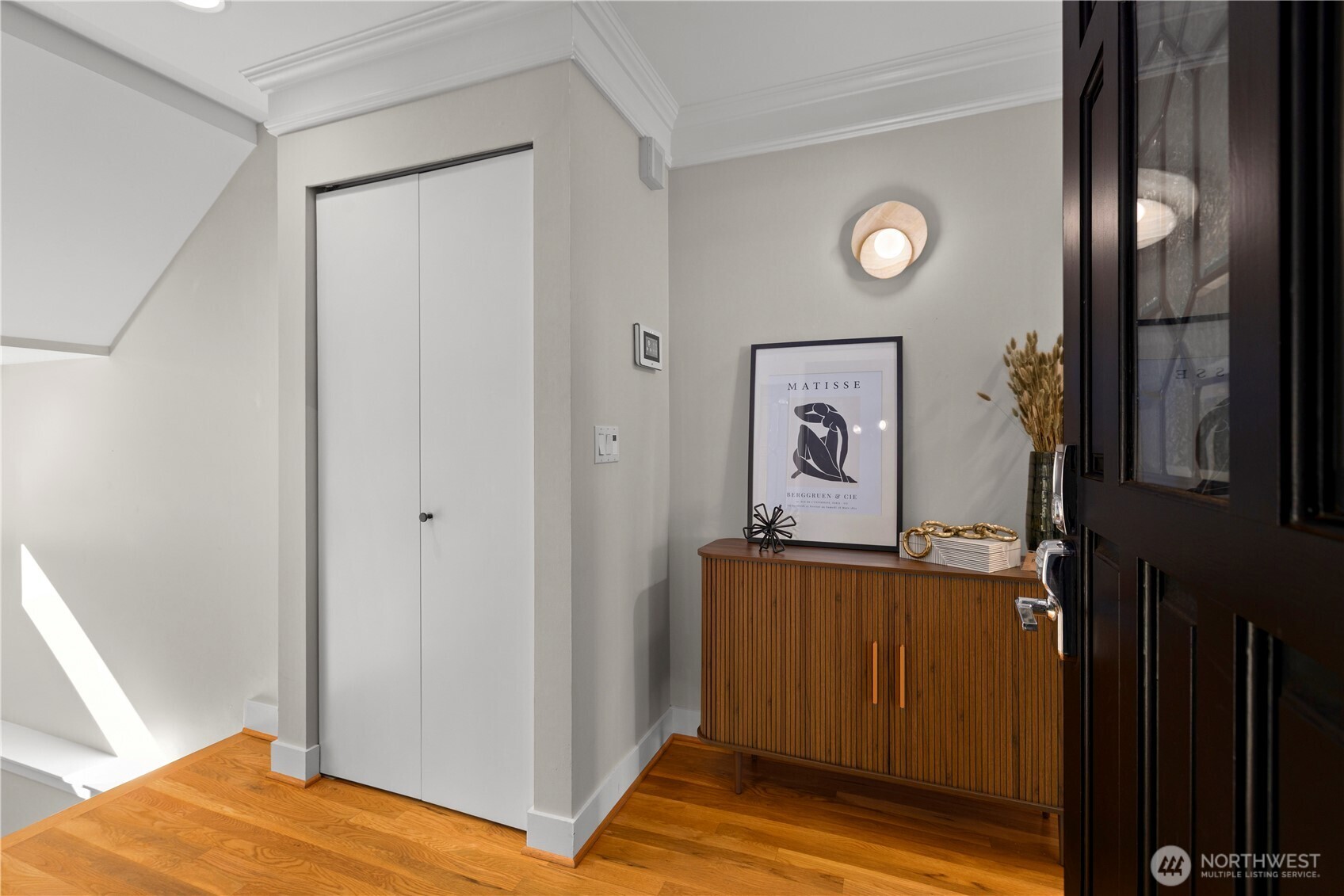 3513 South Leschi Place Seattle, WA 98144 - Photo 7 of 40