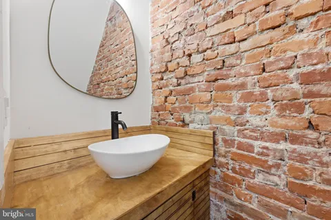 $289,900 | 5455 Thomas Avenue, Philadelphia, PA 19143