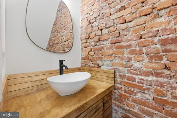 $289,900 | 5455 Thomas Avenue, Philadelphia, PA 19143