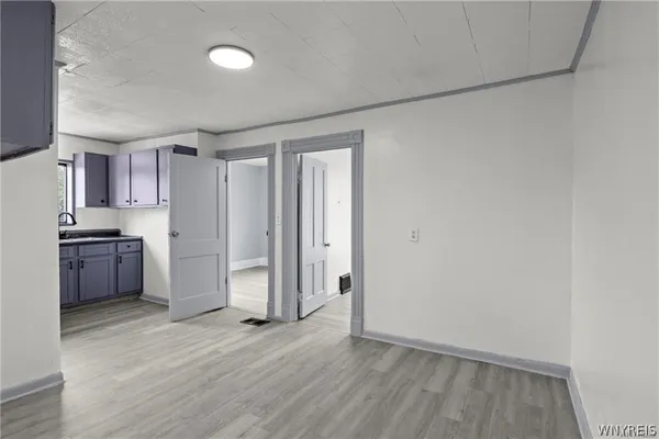 $1,350 | 385 7th Street, Buffalo, NY 14201