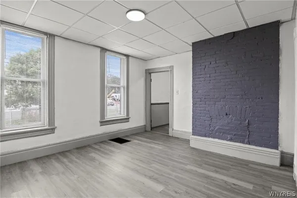 $1,350 | 385 7th Street, Buffalo, NY 14201