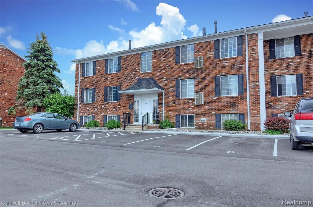 515 Highland Road, Unit 3 Howell, MI 48843 - Photo 1 of 25