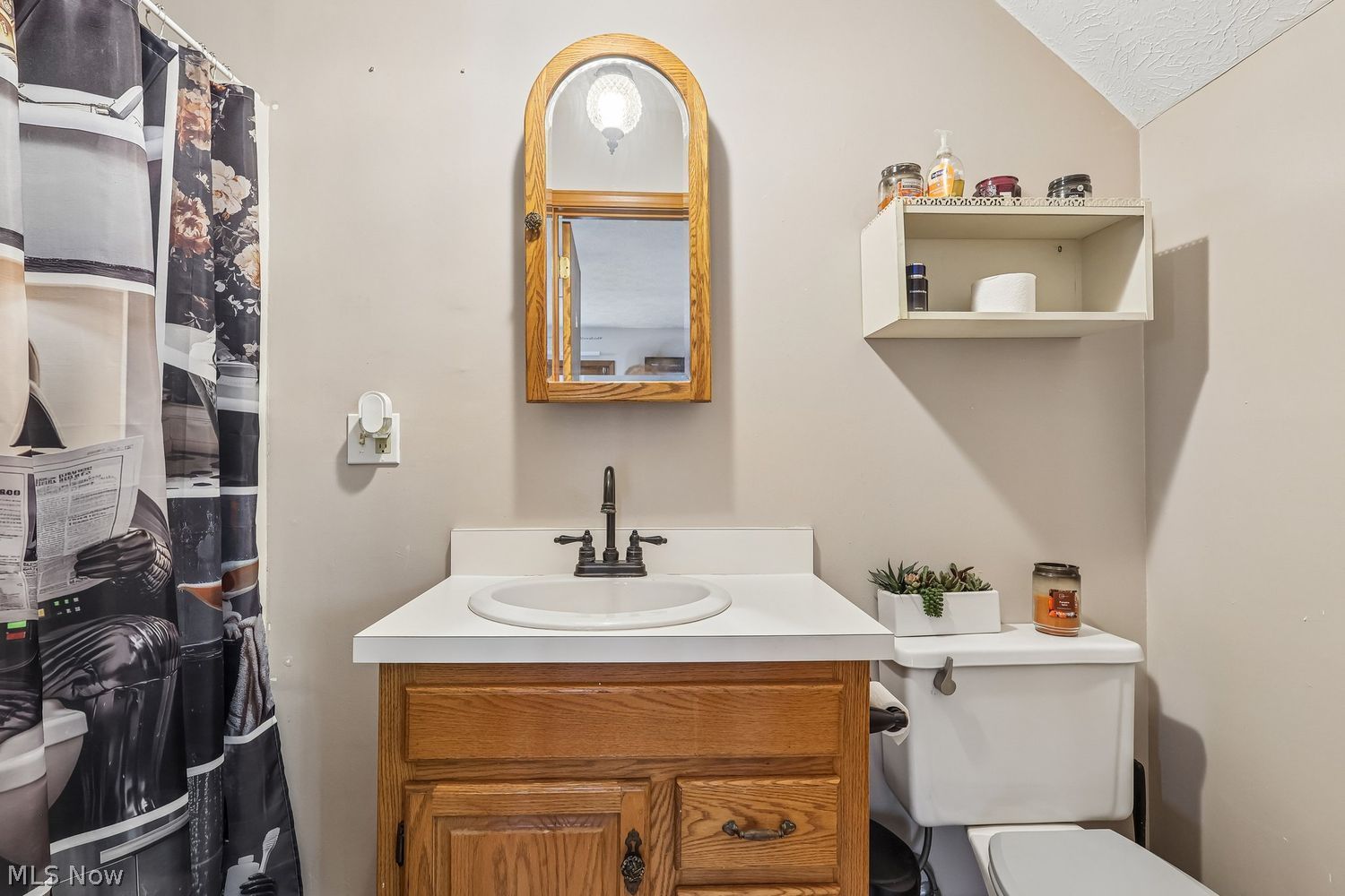 18056 Drake Road Strongsville, OH 44136 - Photo 26 of 33 Gallery Image 26