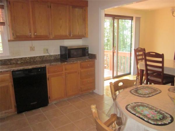 56 Mountain Road Burlington, MA 01803 - Photo 5 of 21 Gallery Image 5