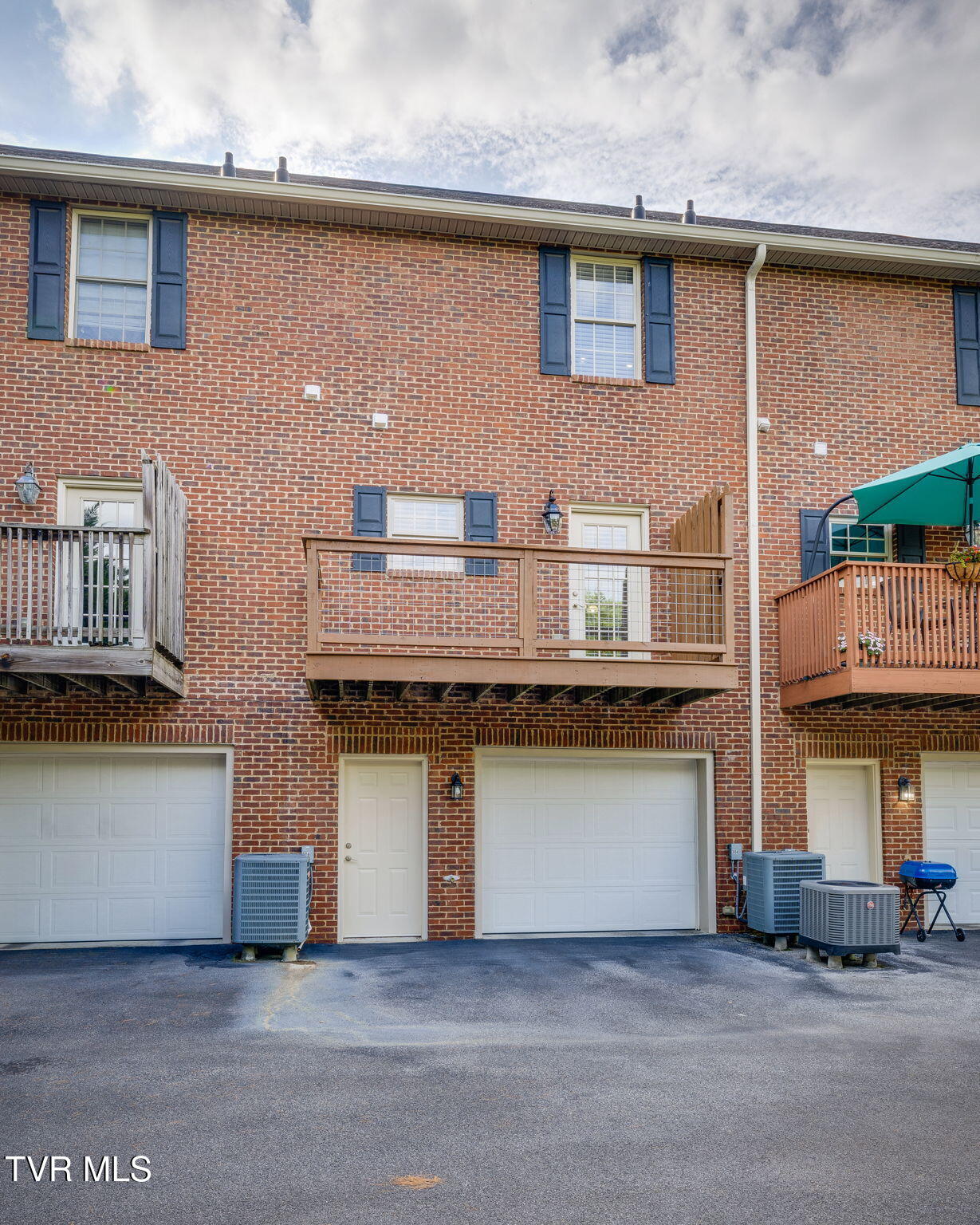1709 Cherokee Road, Unit 304 Johnson City, TN 37604 - Photo 27 of 32 025