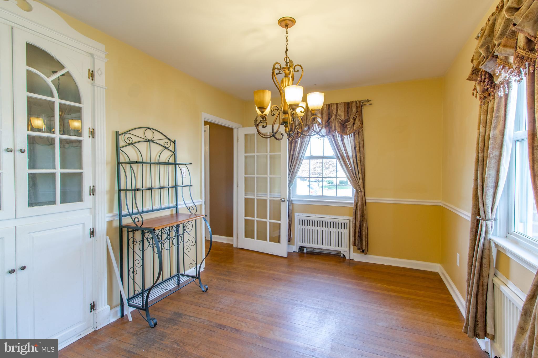 433 Prospect Road Springfield, PA 19064 - Photo 4 of 35