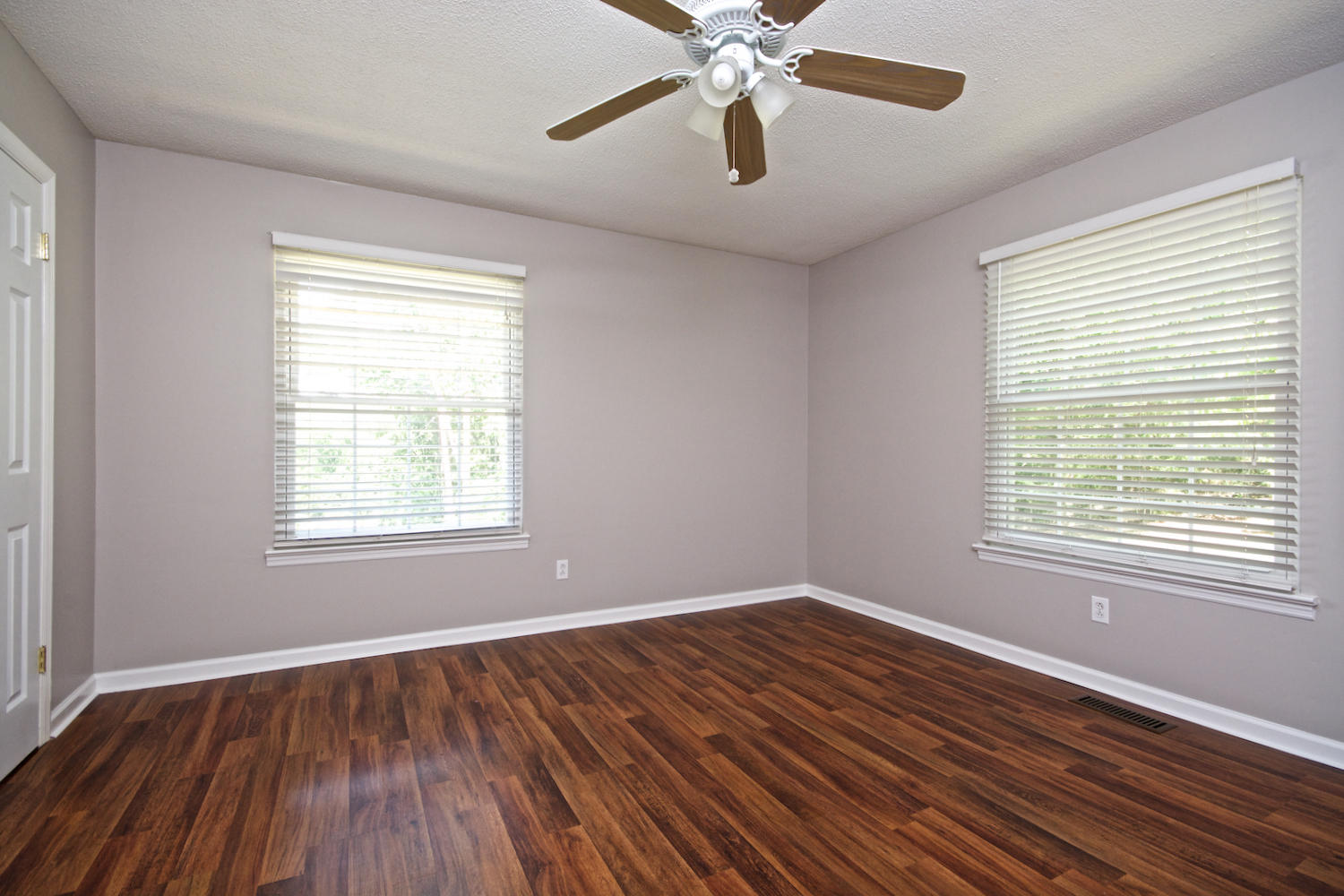 9422 Fuller Road Chattanooga, TN 37421 - Photo 15 of 21 9422 Fuller Rd 23