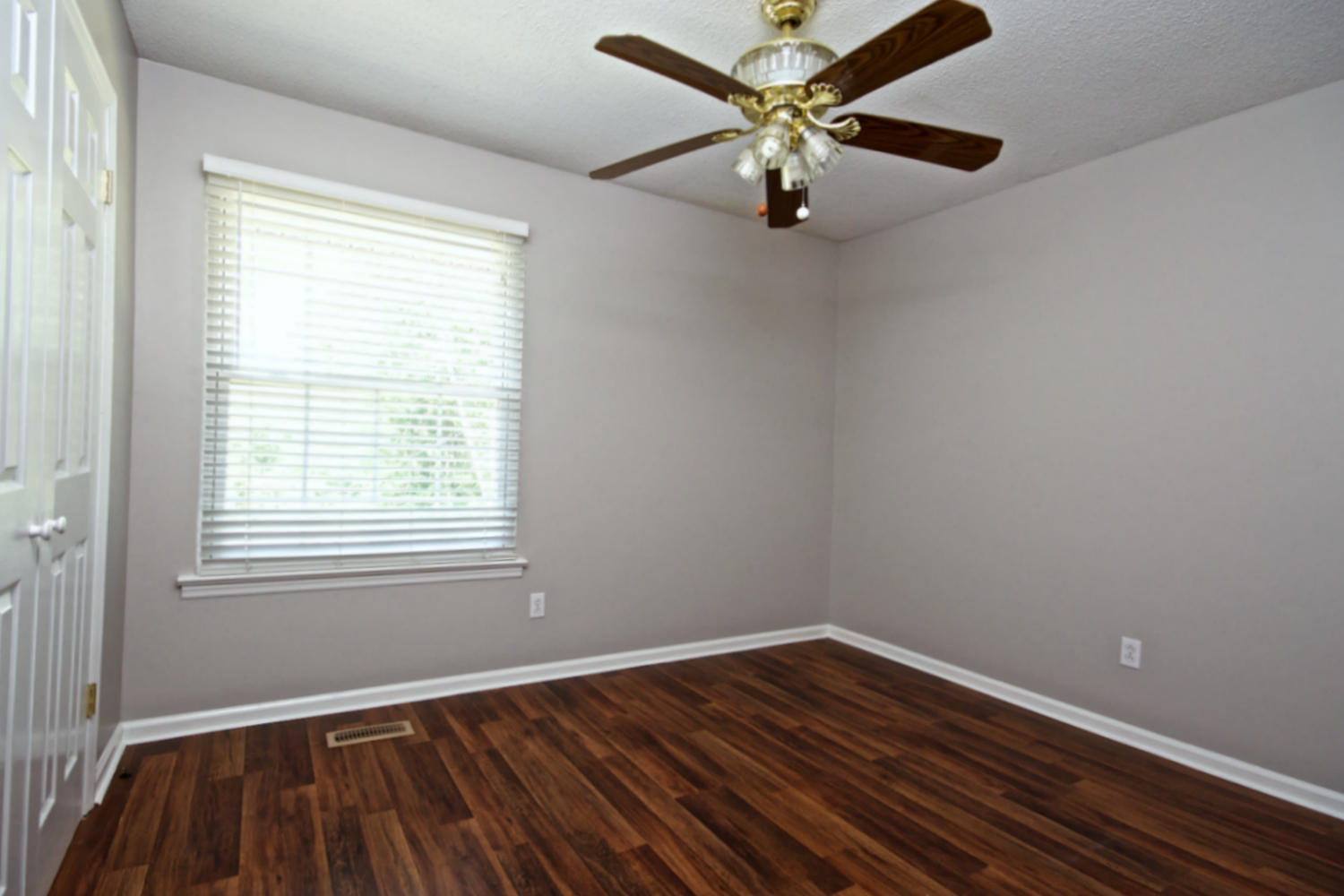 9422 Fuller Road Chattanooga, TN 37421 - Photo 17 of 21 9422 Fuller Rd 22