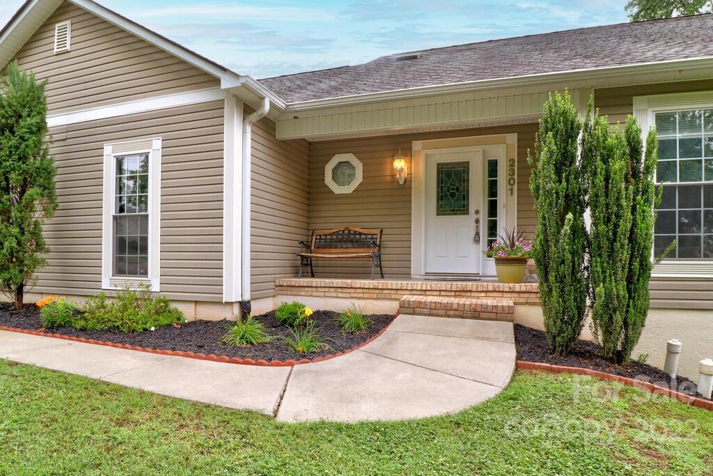 2301 Brantley Road Kannapolis, NC 28083 - Photo 3 of 48 Gallery Image 3