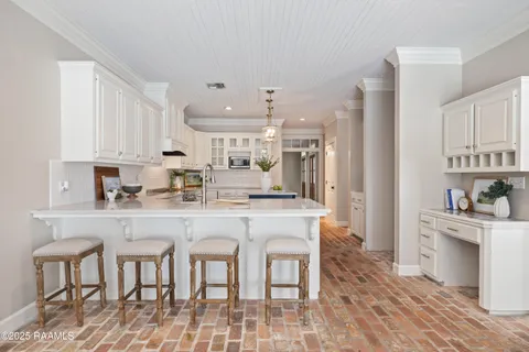 $499,000 | 9203 East Old Spanish Trail, Jeanerette, LA 70544