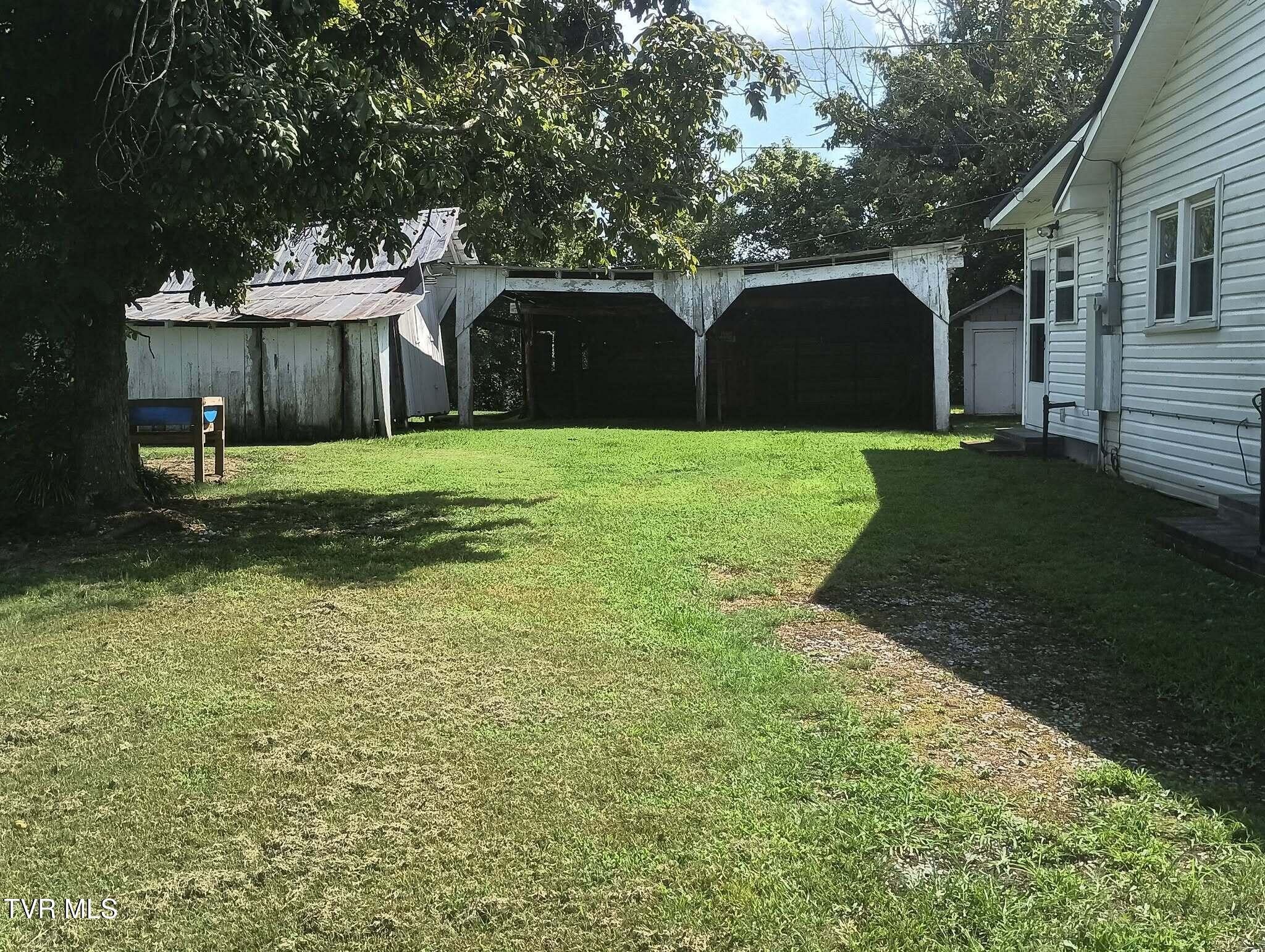 230 Mohawk Creek Road Midway, TN 37809 - Photo 4 of 35 Driveway/Out buildings