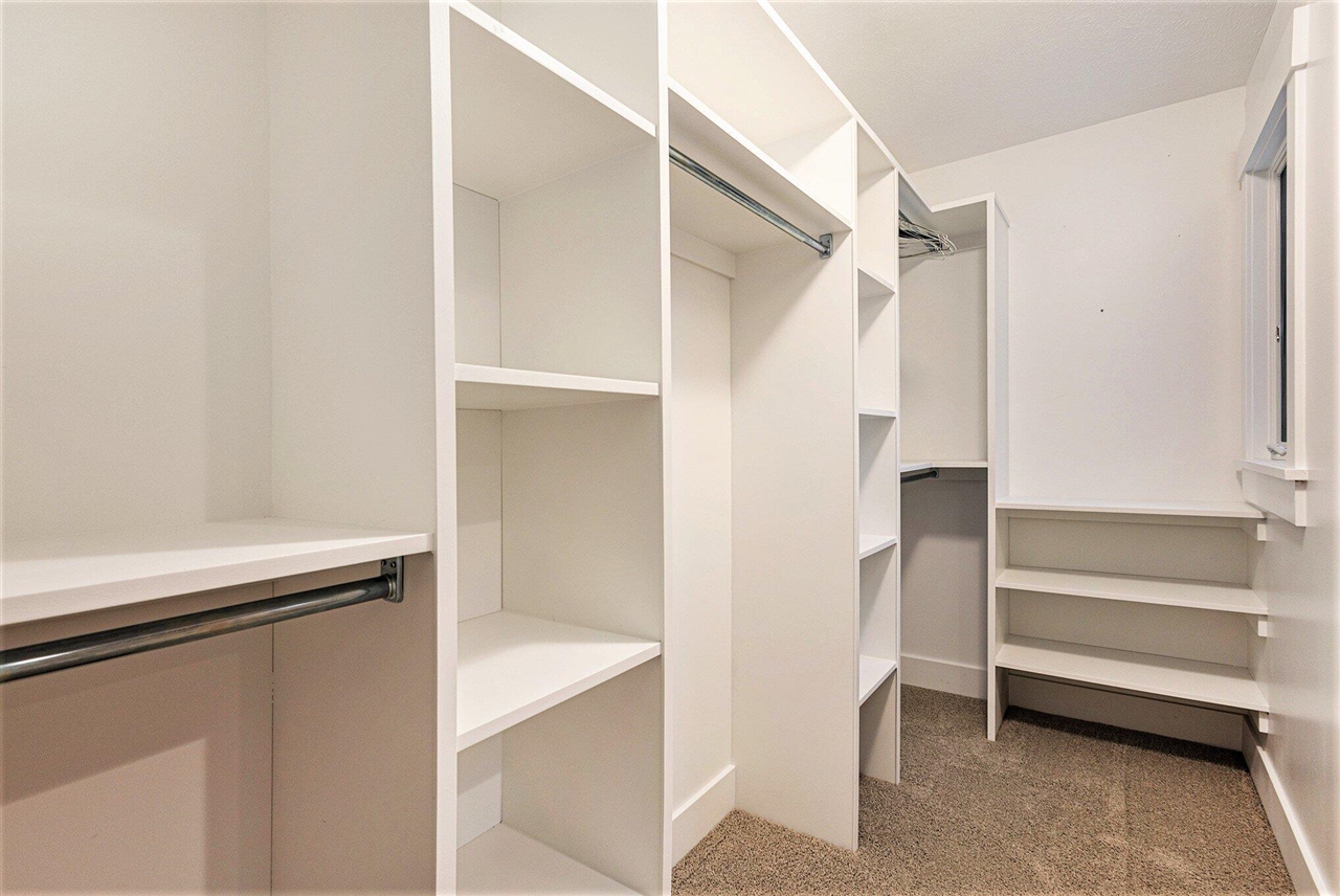 920 West Savidge Street, Unit 2 Spring Lake, MI 49456 - Photo 16 of 37