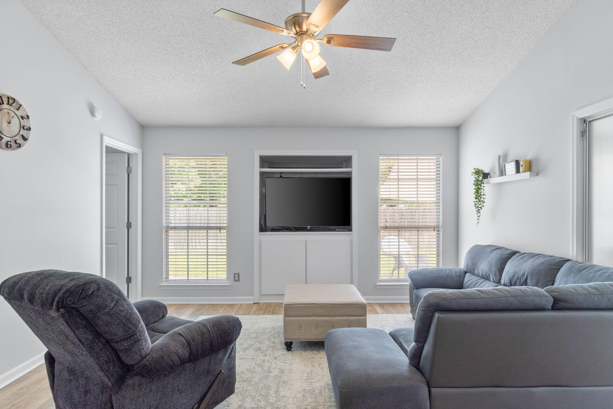 40 Abbey Road Crestview, FL 32539 - Photo 14 of 37 a living room with furniture and a flat screen tv