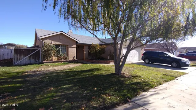 $430,000 | 43846 Tranquility Court, Lancaster, CA 93535