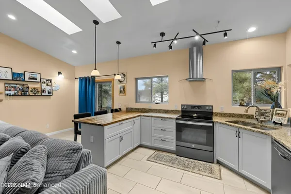 $1,099,000 | 795 East Ponderosa Parkway, Flagstaff, AZ 86001