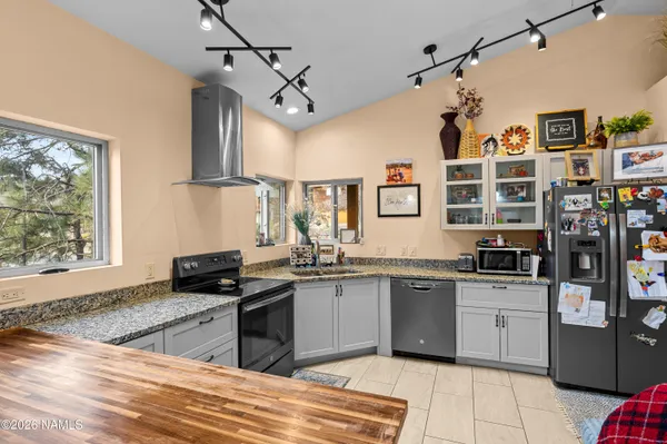 $1,099,000 | 795 East Ponderosa Parkway, Flagstaff, AZ 86001