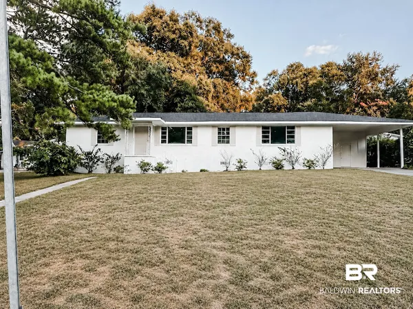 $249,900 | 5417 Lusann Drive, Mobile, AL 36608