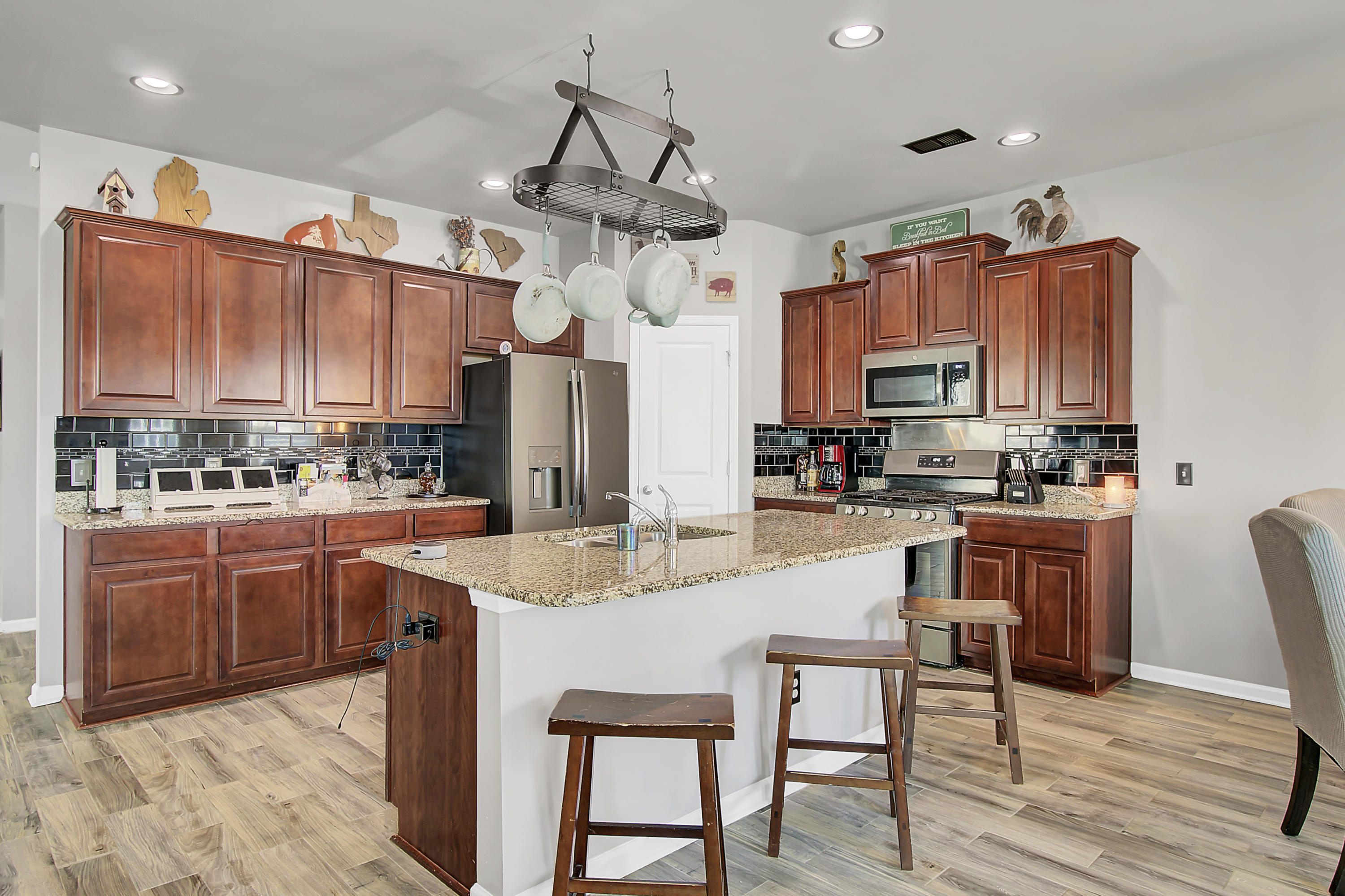 363 Iveson Road Summerville, SC 29486 - Photo 11 of 41 11