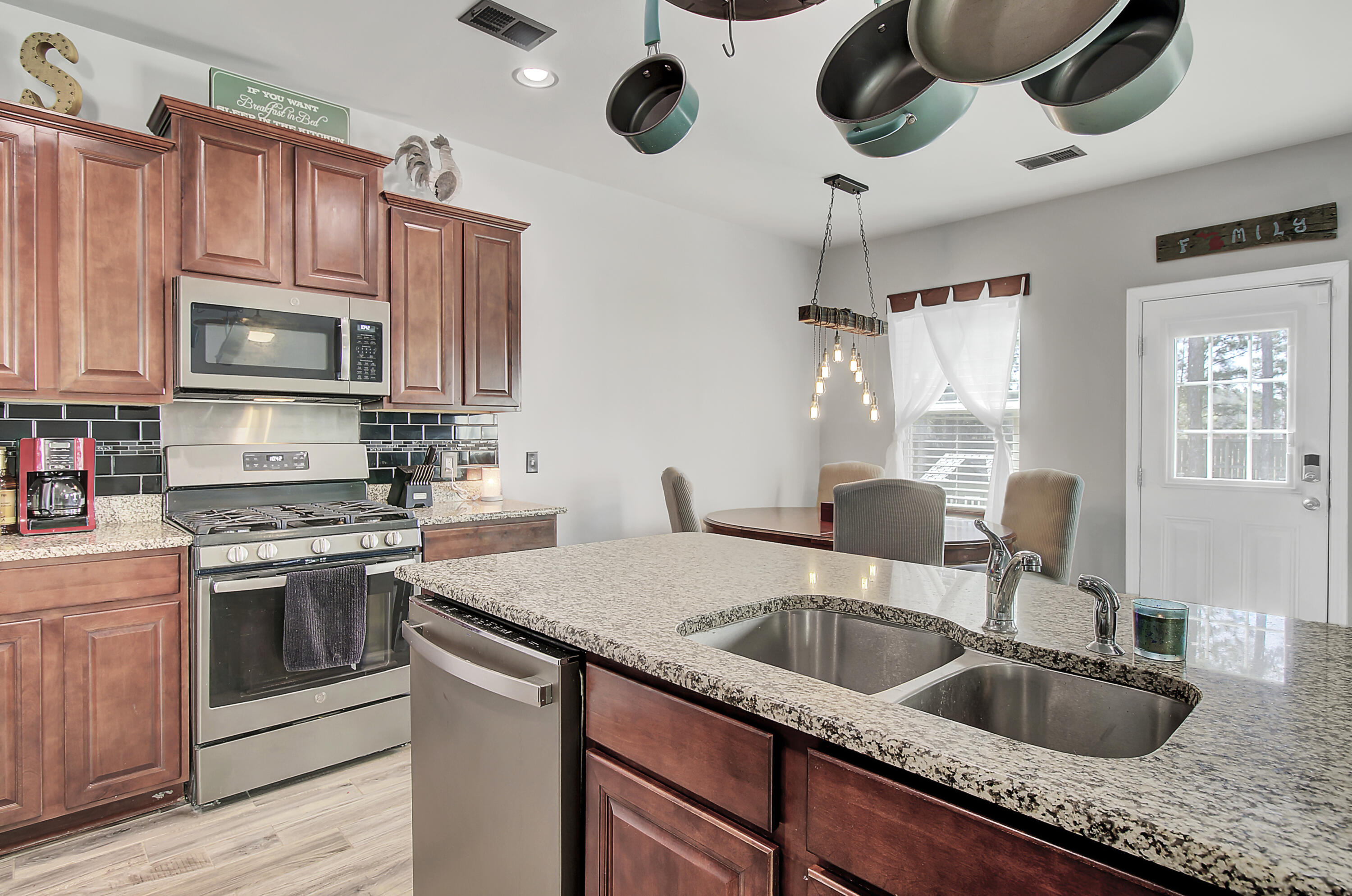 363 Iveson Road Summerville, SC 29486 - Photo 15 of 41 15