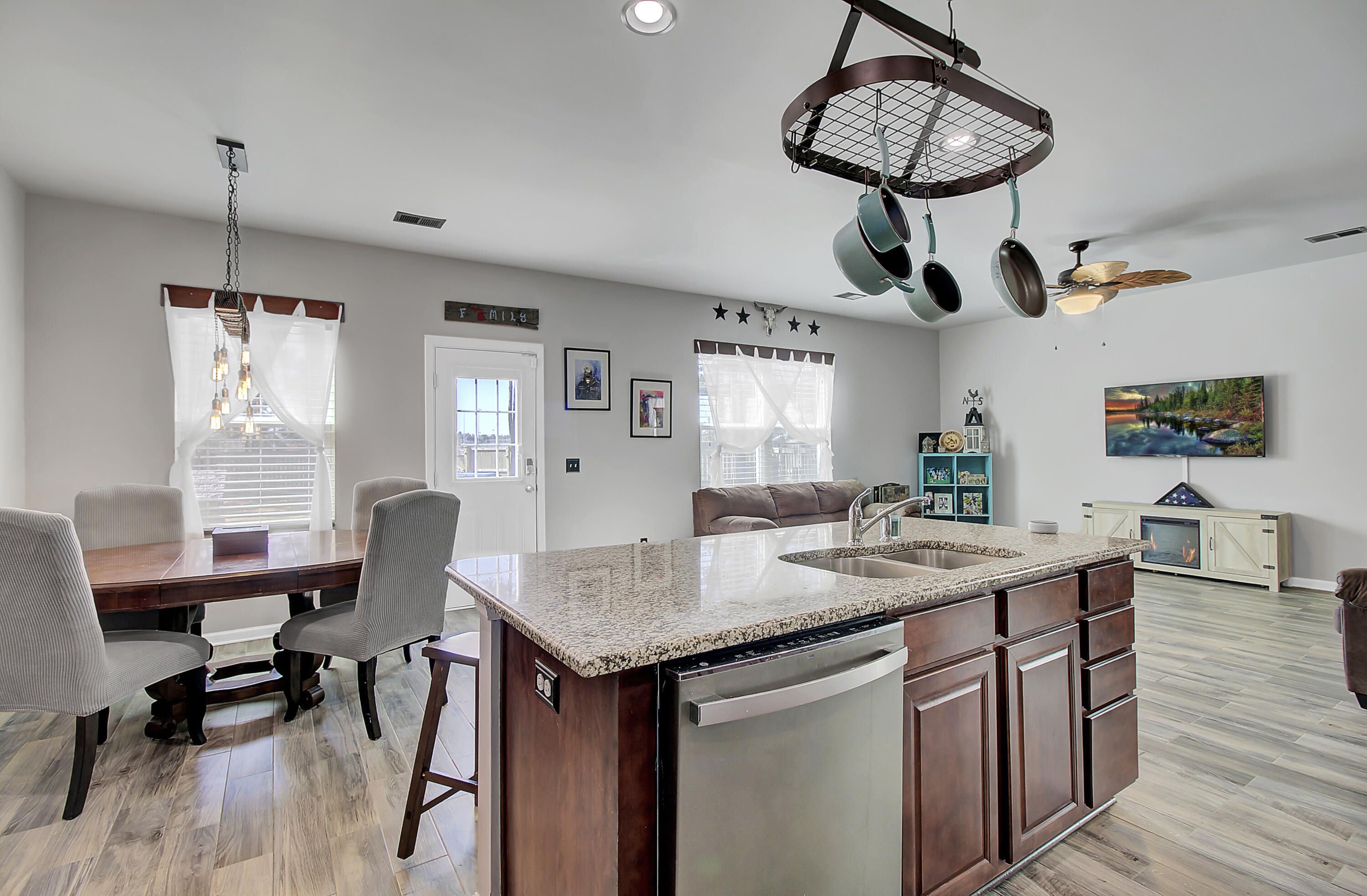 363 Iveson Road Summerville, SC 29486 - Photo 16 of 41 16
