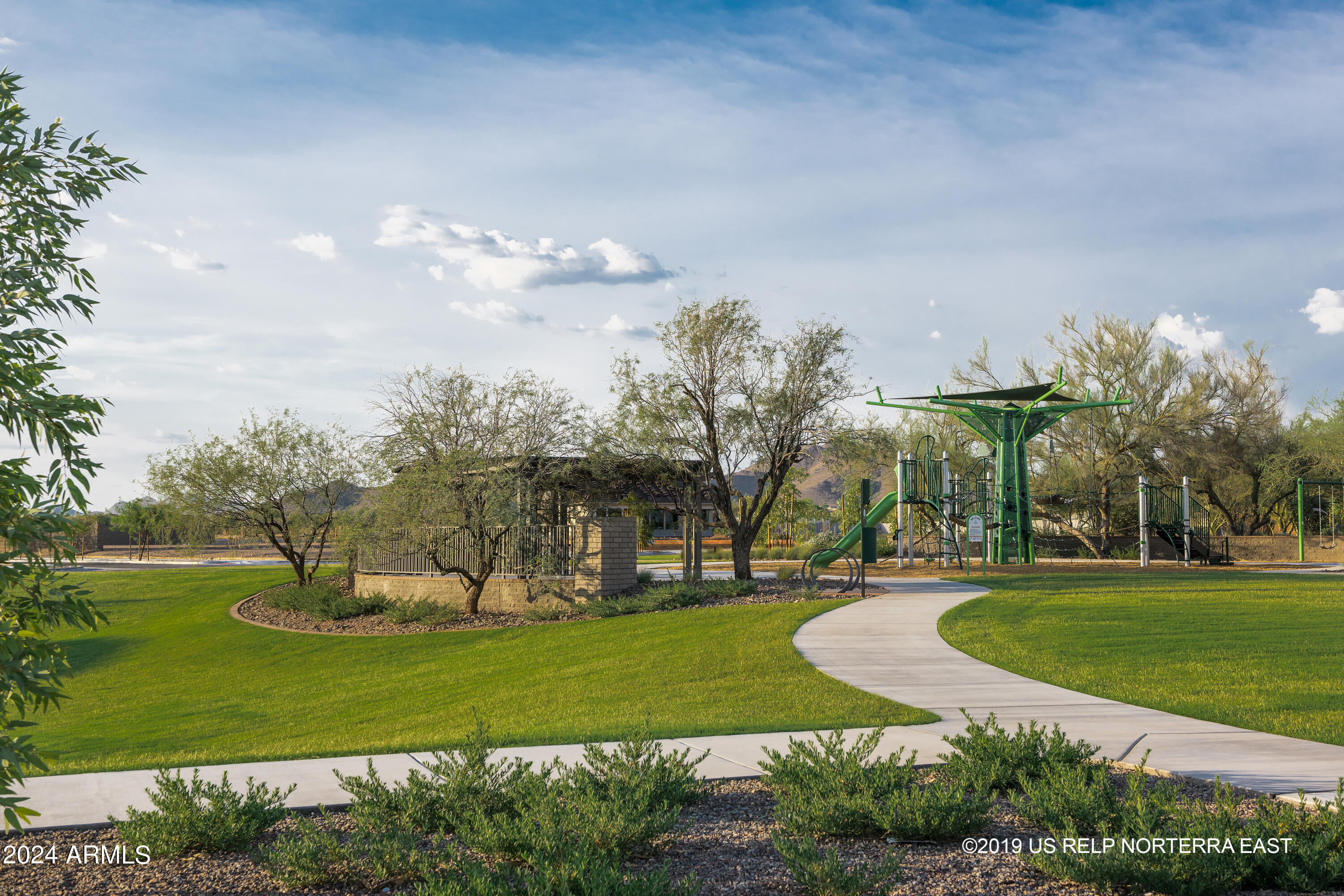 2430 West Rowel Road Phoenix, AZ 85085 - Photo 10 of 15 Honor Park
