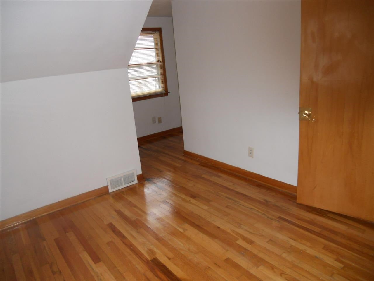930 Rundell Street Iowa City, IA 52240 - Photo 13 of 25 Gallery Image 13