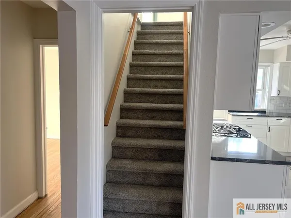 $3,250 | 11 Plainsboro Road, Cranbury, NJ 08512