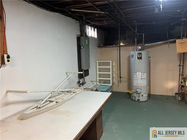 $3,250 | 11 Plainsboro Road, Cranbury, NJ 08512