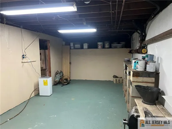 $3,250 | 11 Plainsboro Road, Cranbury, NJ 08512