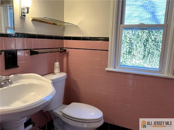 $3,250 | 11 Plainsboro Road, Cranbury, NJ 08512