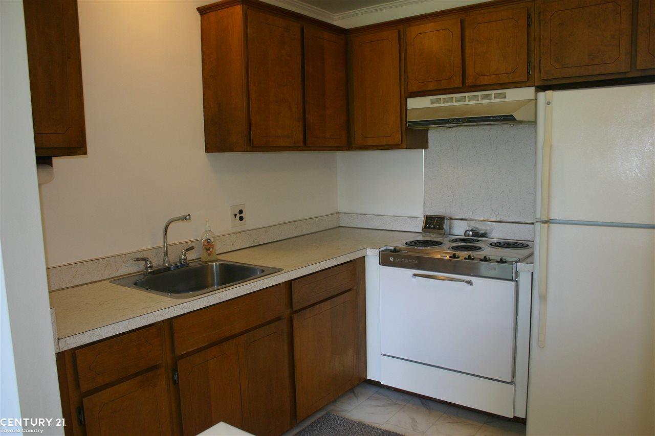 29482 Hoover Road, Unit 54 Warren, MI 48093 - Photo 3 of 18