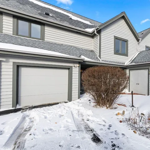 $550,000 | S75-w17601 Harbor Circle, Muskego, WI 53150