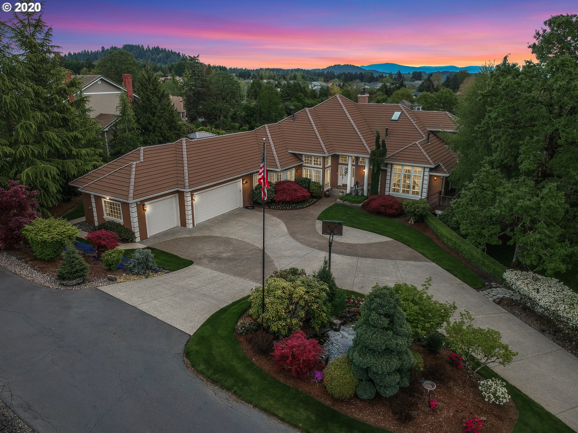 13805 Southeast Aldridge Road Happy Valley, OR 97086 - Photo 1 of 32 Gallery Image 1