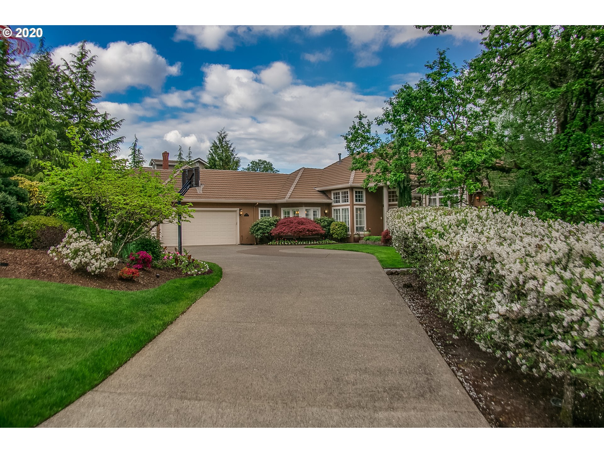 13805 Southeast Aldridge Road Happy Valley, OR 97086 - Photo 3 of 32 Gallery Image 3